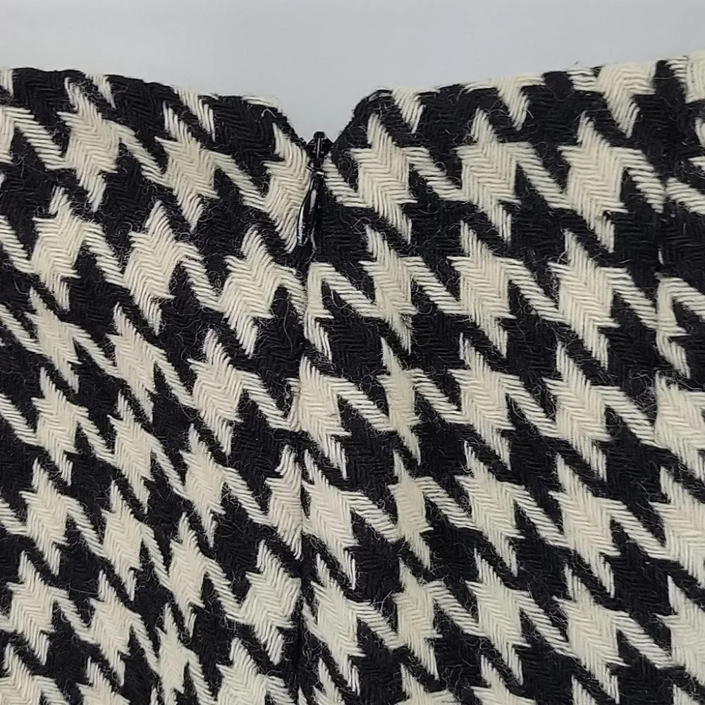 LOFT Wool Blend Black & Cream Hounds Tooth Skirt Size 8P - Picture 3 of 8